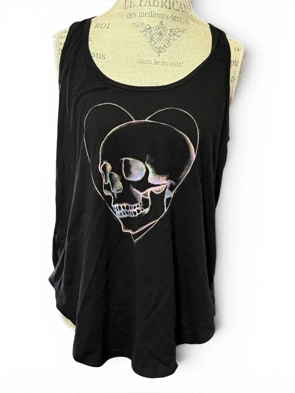 Torrid Active Black Heart Skull Tank Top Star 0=L